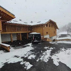 https://appartement-samons-4-pices-7-personnes-fr-1-642-80.hotels-rhonealpes.com
